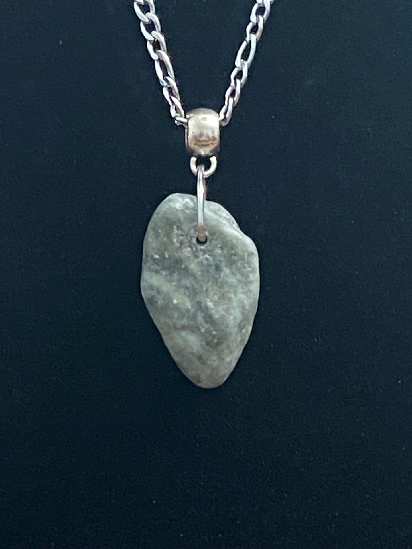 Green Rock & Silver Chain Necklace 3