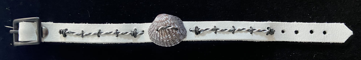 White Leather & Gray Seashell Bracelet