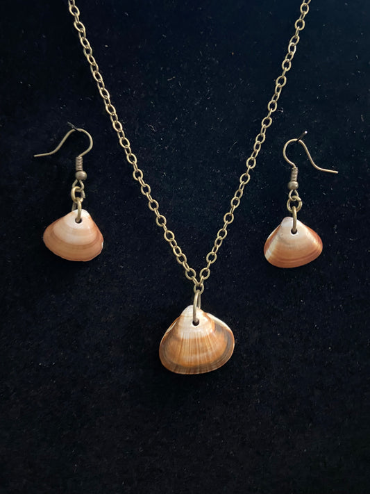 Tan & Brown Seashell Earrings & Necklace Set with Antique Bronze Chain